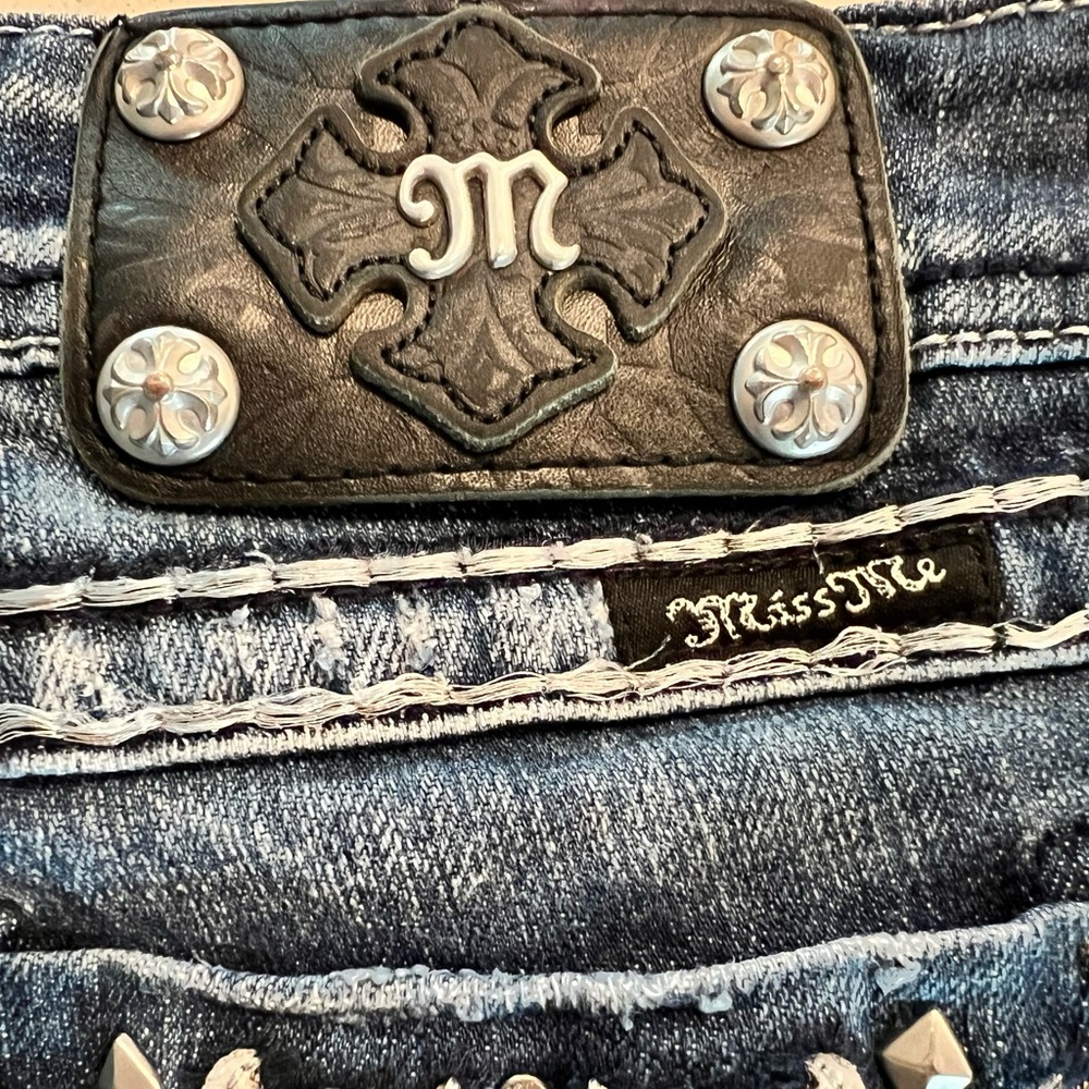 Miss Me Women’s JP5395BV Boot Blue Jeans 28R Silver Embroidered Booty Pockets - Picture 7 of 9